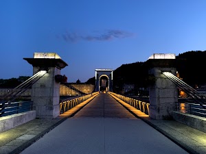 Hôtel Les Deux Côteaux place picture